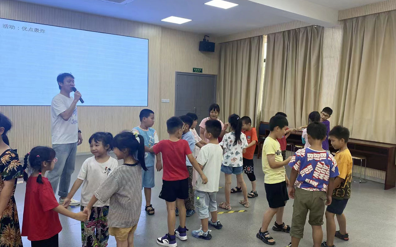 昆山龙观乡中心学校